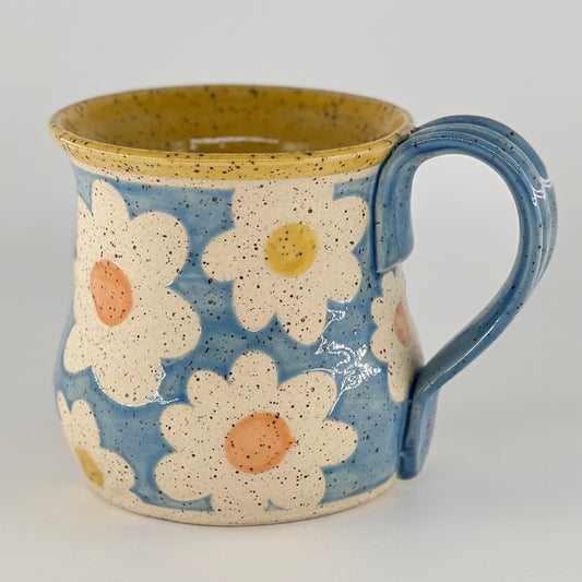 16 oz. Daisy Mug